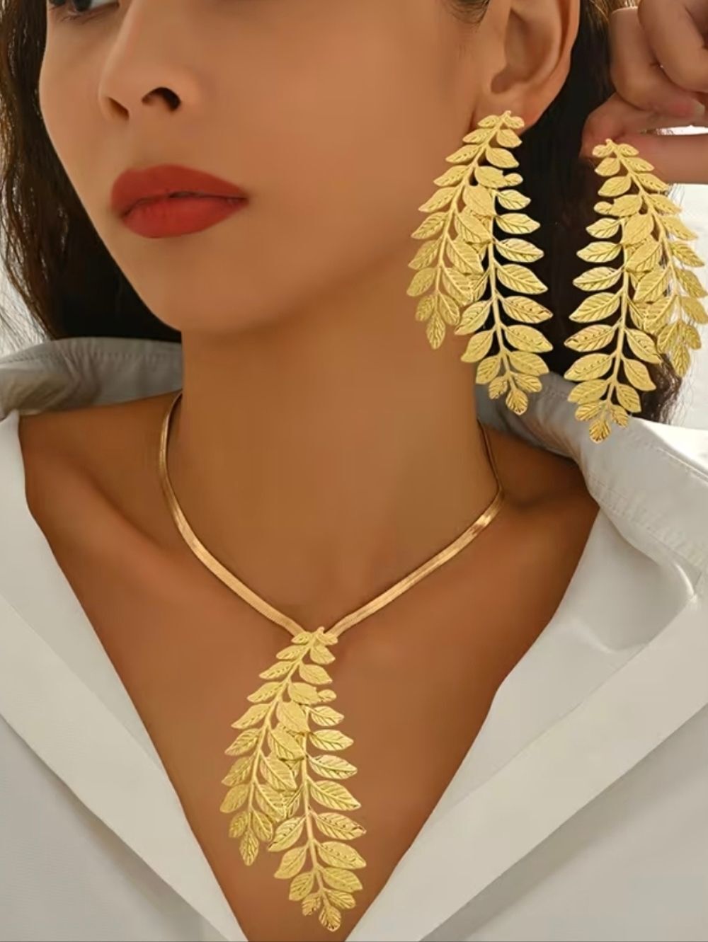 14K Gold Plated Exaggerated Leaf Necklace & Earrings Set
